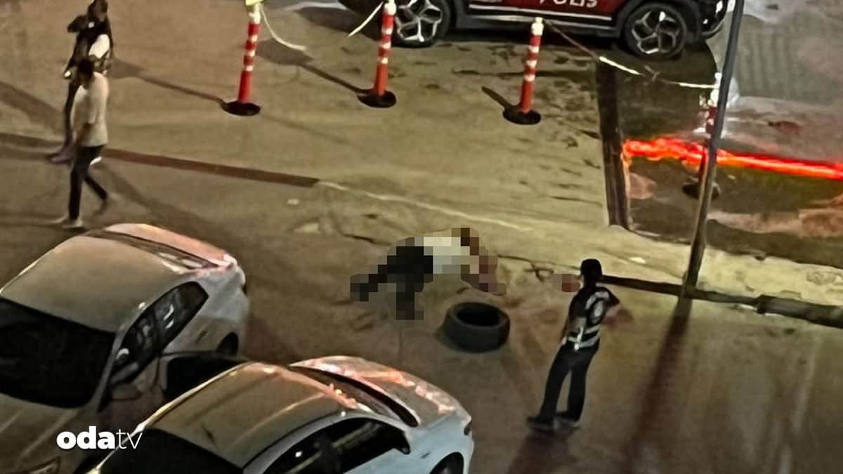 Esenyurt'ta polise ateş açıldı Esenyurt'ta polise ateş açıldı