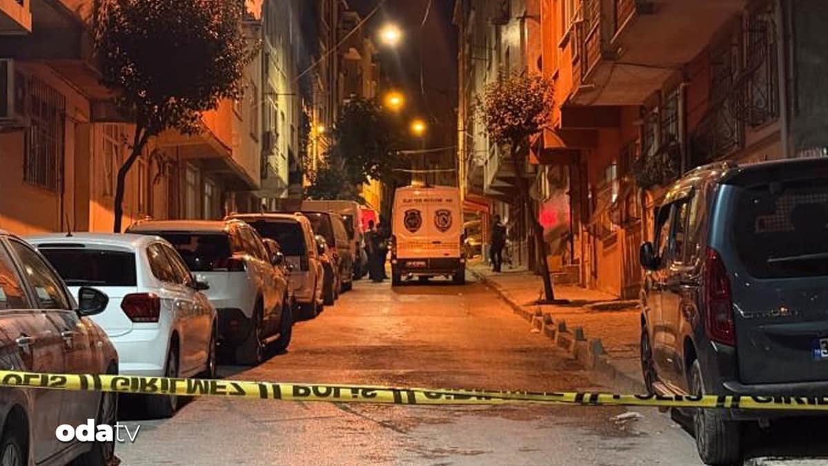 İstanbul Esenler'de korkunç olay: Aynı evde üç kişi vuruldu İstanbul Esenler'de korkunç olay: Aynı evde üç kişi vuruldu