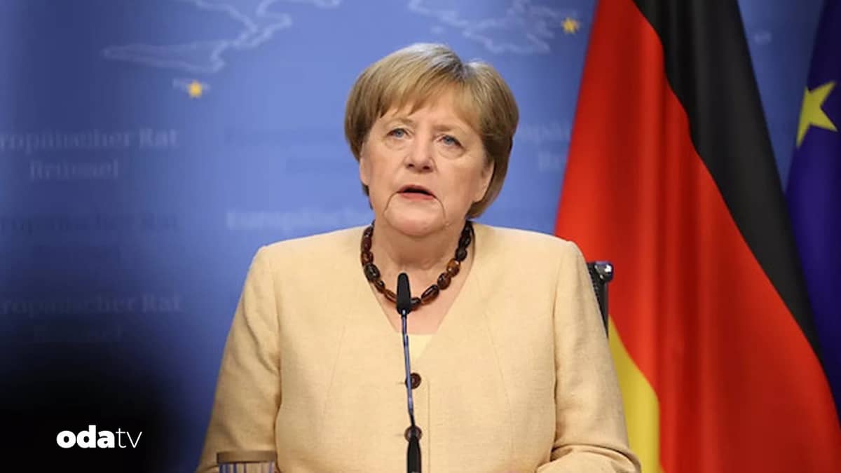 Angela Merkel'den AfD çıkışı: 'Kalbim kan ağlıyor' Angela Merkel'den AfD çıkışı: 'Kalbim kan ağlıyor'