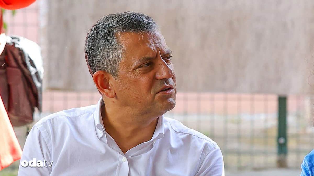 Özgür Özel bir günde iki şehirde Özgür Özel bir günde iki şehirde
