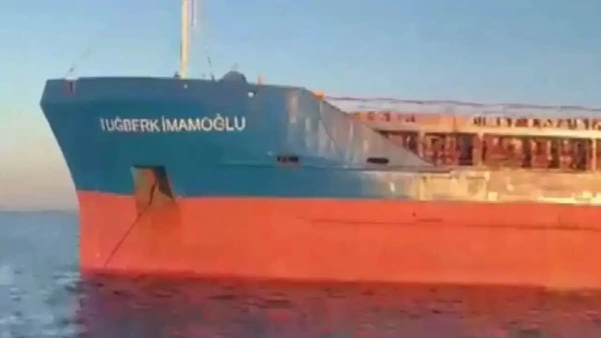 Silivri’de batan gemideki 10 mürettebatı arama çalışmalarında 6'ncı gün! Silivri’de batan gemideki 10 mürettebatı arama çalışmalarında 6'ncı gün!