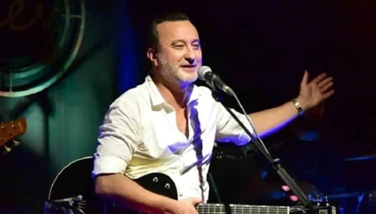 Şarkıcı Nev kimdir? Nev kaç yaşında, nereli? Nev'in sağlık durumu... Şarkıcı Nev kimdir? Nev kaç yaşında, nereli? Nev'in sağlık durumu...