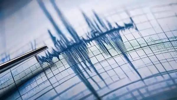 Tibet’te 5.0 büyüklüğünde deprem: Sel alarmı verildi Tibet’te 5.0 büyüklüğünde deprem: Sel alarmı verildi