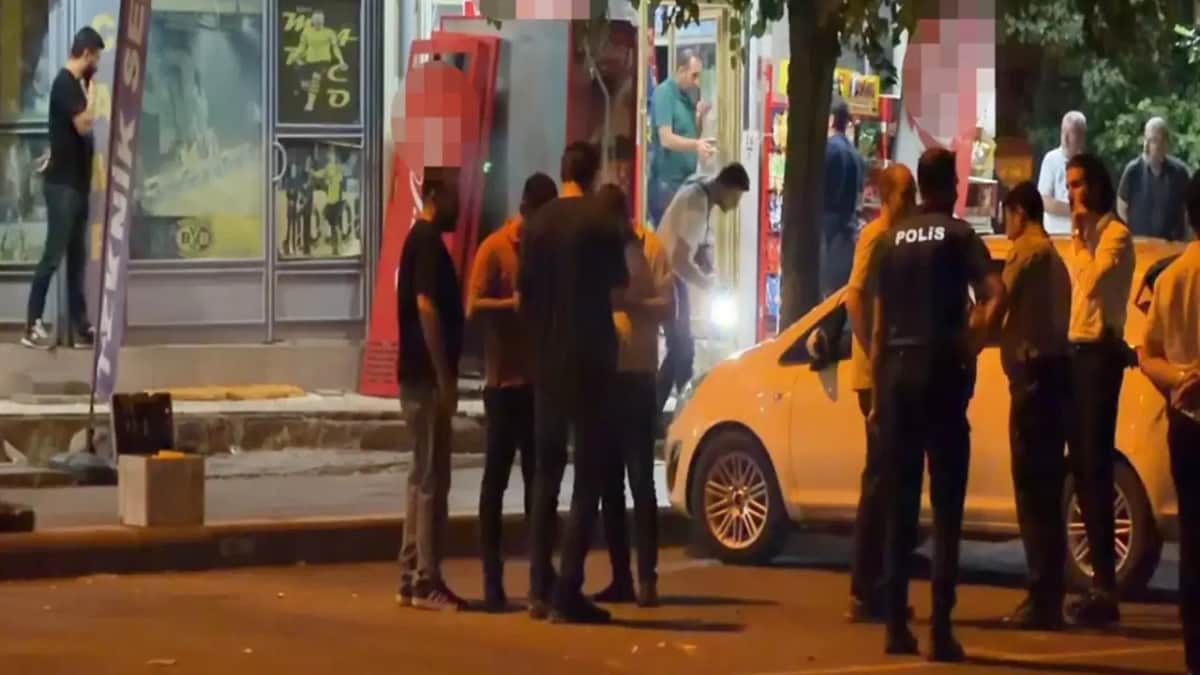 Diyarbakır’da video oyun salonuna silahlı saldırı: 3 yaralı Diyarbakır’da video oyun salonuna silahlı saldırı: 3 yaralı