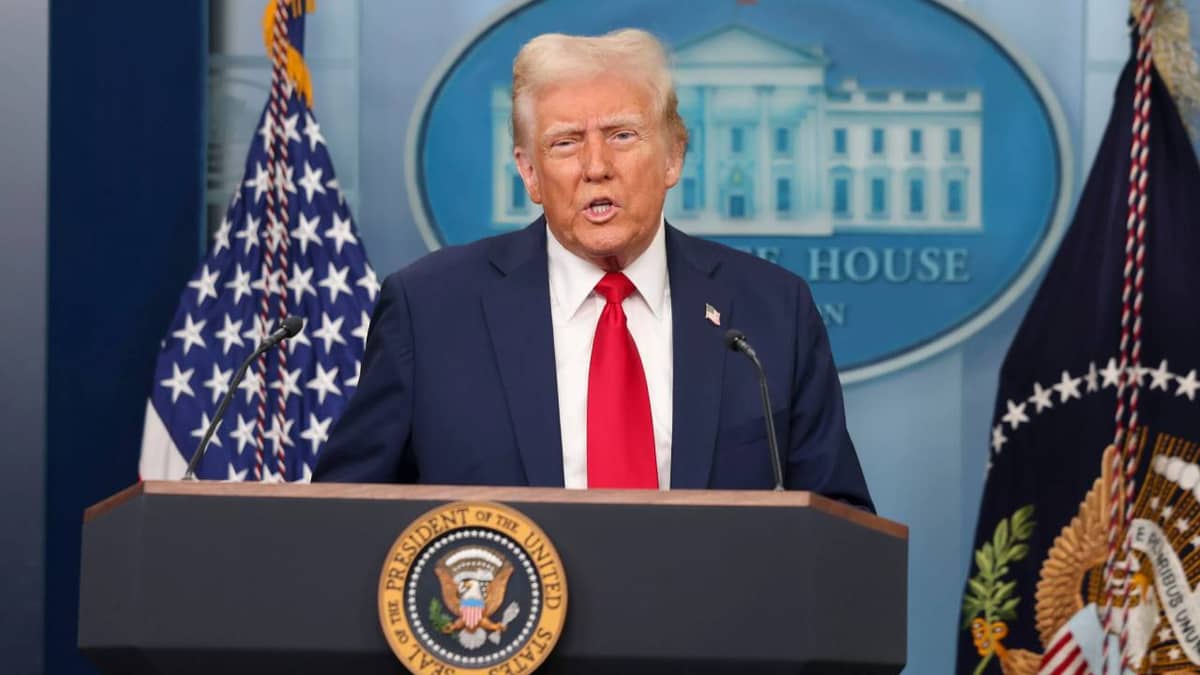 Trump: 'İran'a yönelik büyük çaplı saldırılar konusunda henüz bir karar vermedim' Trump: 'İran'a yönelik büyük çaplı saldırılar konusunda henüz bir karar vermedim'
