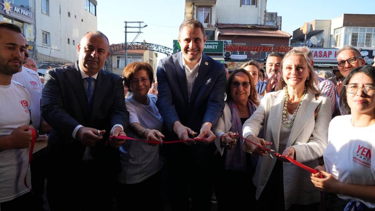 YENİ Parti Güzelbahçe ilçe başkanlığı açıldı YENİ Parti Güzelbahçe ilçe başkanlığı açıldı