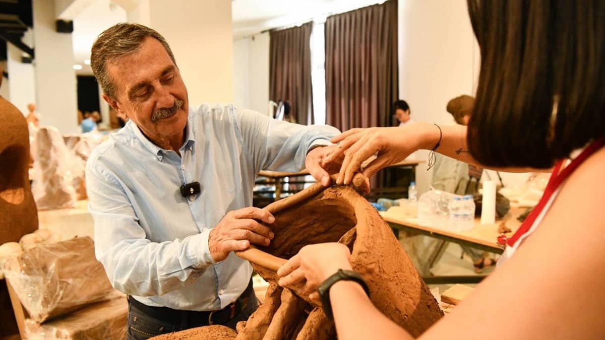 Eskişehir’de pişmiş toprak geleneği 18’inci kez sanatla buluştu Eskişehir’de pişmiş toprak geleneği 18’inci kez sanatla buluştu