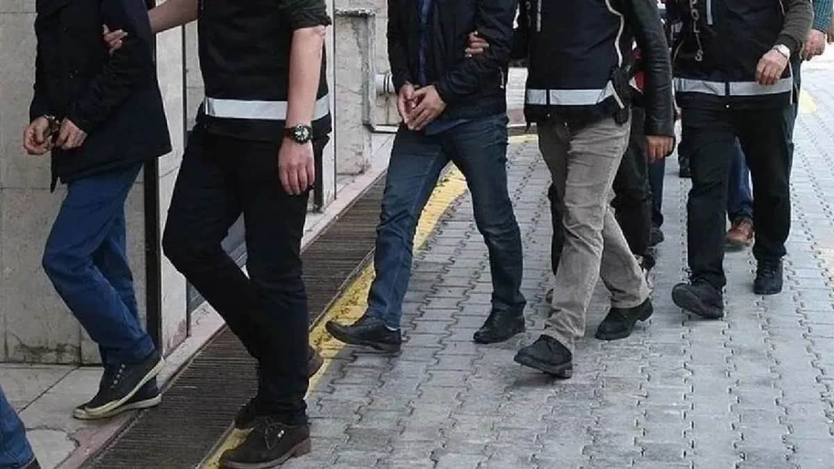 Ankara'daki fuhuş operasyonunda yeni gelişme: 12 şüpheli tutuklandı Ankara'daki fuhuş operasyonunda yeni gelişme: 12 şüpheli tutuklandı