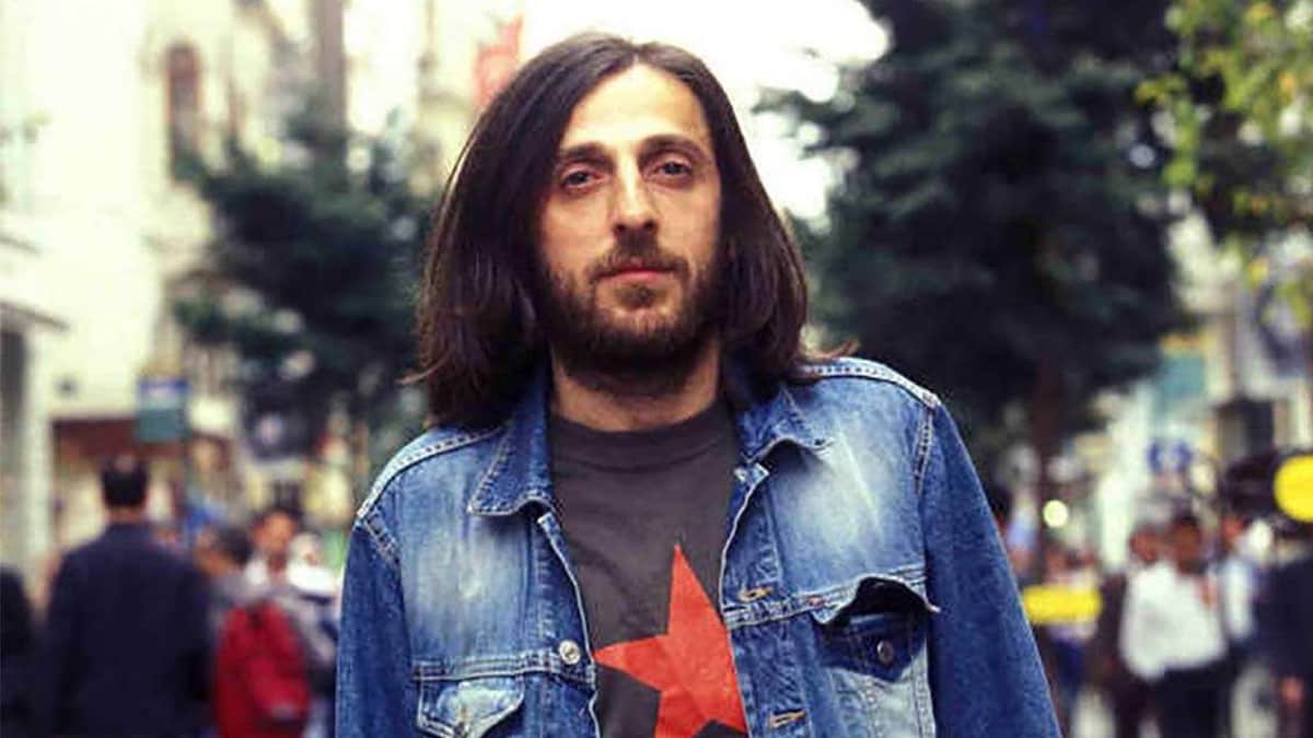 Kazım Koyuncu'nun hayatı beyazperdede: 'Yarım kalan' filminin yıldız kadrosu ve vizyon tarihi belli oldu Kazım Koyuncu'nun hayatı beyazperdede: 'Yarım kalan' filminin yıldız kadrosu ve vizyon tarihi belli oldu