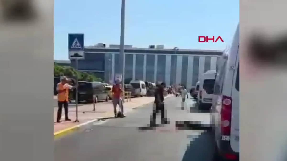 Emekli polis memuru, eşini öldürdü Emekli polis memuru, eşini öldürdü