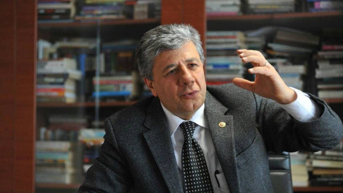 Mustafa Balbay’dan 'CHP kapatılsın dedi' iddialarına sert yanıt: 'Bu yorumu çıkarmak butlana gerekçe aramak kadar imkânsız' Mustafa Balbay’dan 'CHP kapatılsın dedi' iddialarına sert yanıt: 'Bu yorumu çıkarmak butlana gerekçe aramak kadar imkânsız'