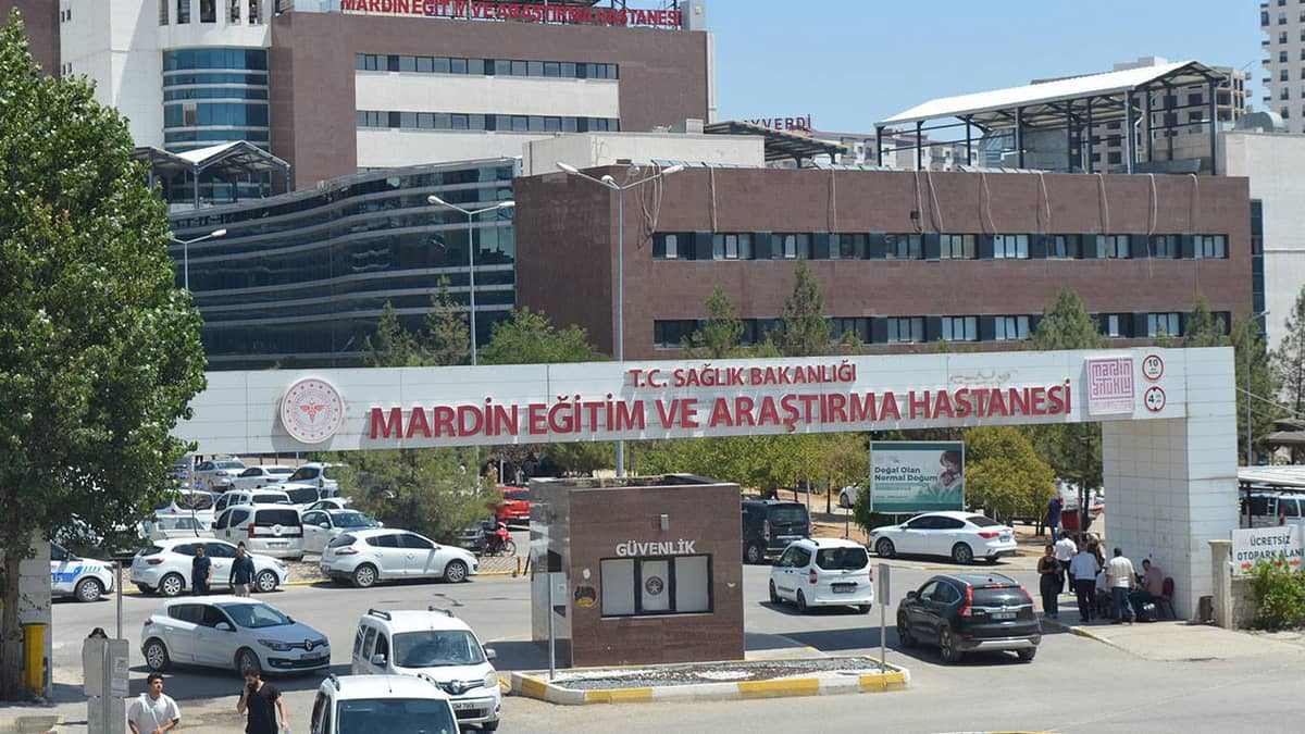 Mardin'de şüpheli ölüm: 16 yaşındaki çocuk silahla vurulmuş halde ölü bulundu Mardin'de şüpheli ölüm: 16 yaşındaki çocuk silahla vurulmuş halde ölü bulundu