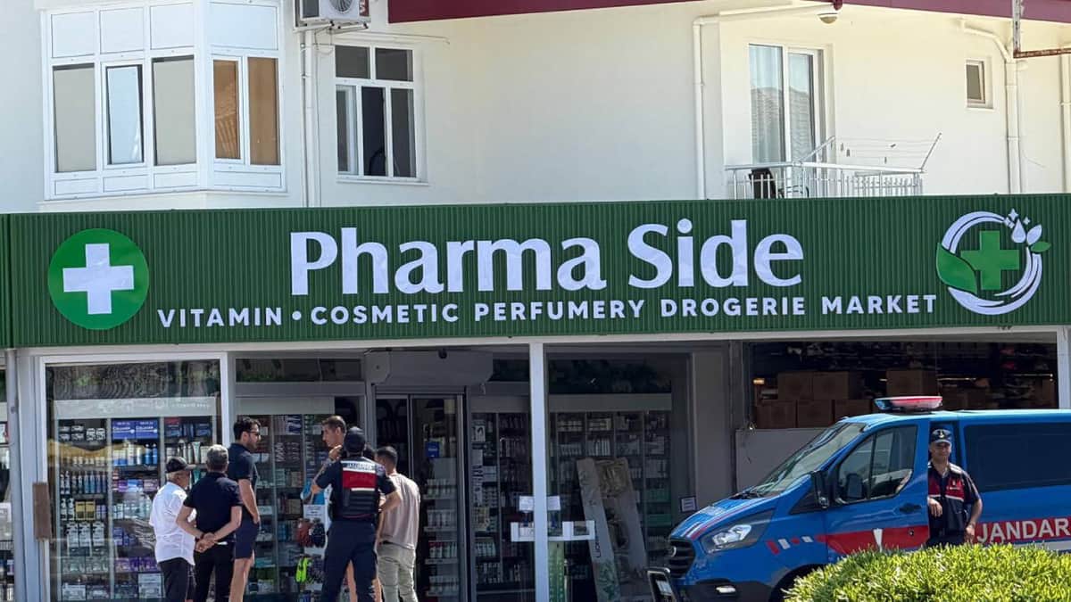 'Vitamin shop'larda ilaç tehlikesi: 'İlla birilerinin ölmesi mi gerekiyor?' 'Vitamin shop'larda ilaç tehlikesi: 'İlla birilerinin ölmesi mi gerekiyor?'
