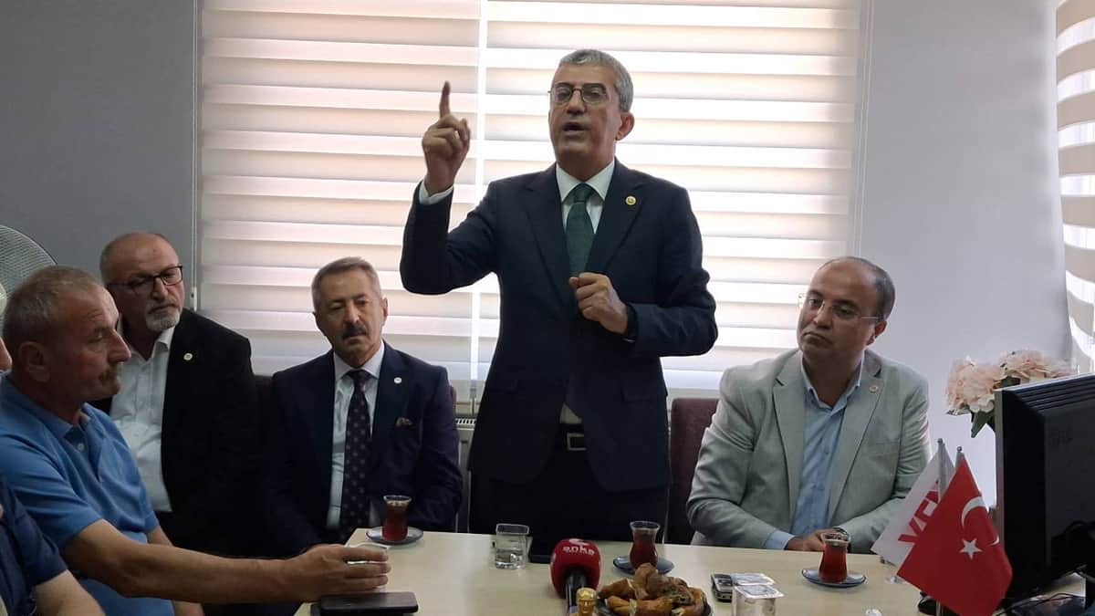 YENİ Partili Gökhan Günaydın: 'Bir haftada 65 ilde örgütlendik' YENİ Partili Gökhan Günaydın: 'Bir haftada 65 ilde örgütlendik'