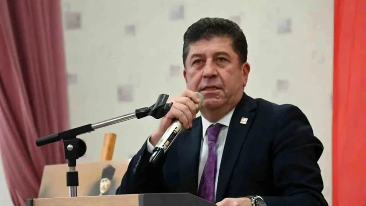 YENİ Partili Tüzün'den 'Üsküdar' tepkisi: 'İktidarın çaresizliğinin ilanı' YENİ Partili Tüzün'den 'Üsküdar' tepkisi: 'İktidarın çaresizliğinin ilanı'