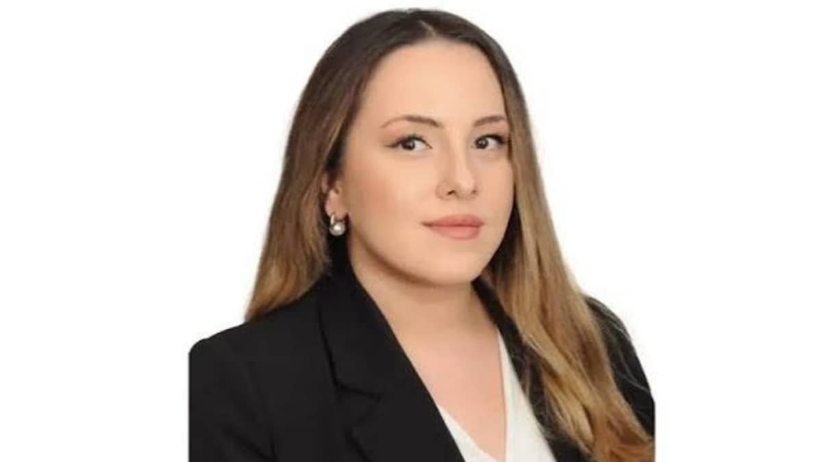 Hazal Bayhan Koç kimdir? Üsküdar Belediyesi Meclis Üyesi Hazal Bayhan Koç kaç yaşında, nereli? Hazal Bayhan Koç kimdir? Üsküdar Belediyesi Meclis Üyesi Hazal Bayhan Koç kaç yaşında, nereli?