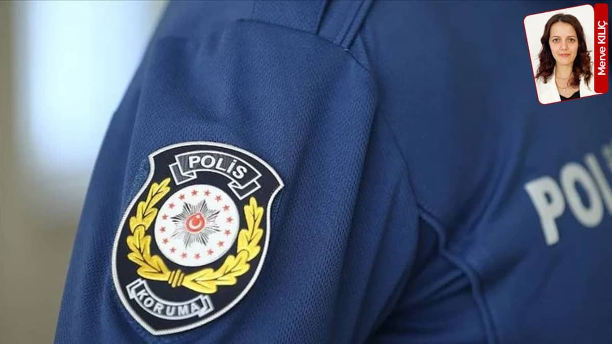 Kadın polislere ‘tünik zorunluluğu’ iddiası Kadın polislere ‘tünik zorunluluğu’ iddiası