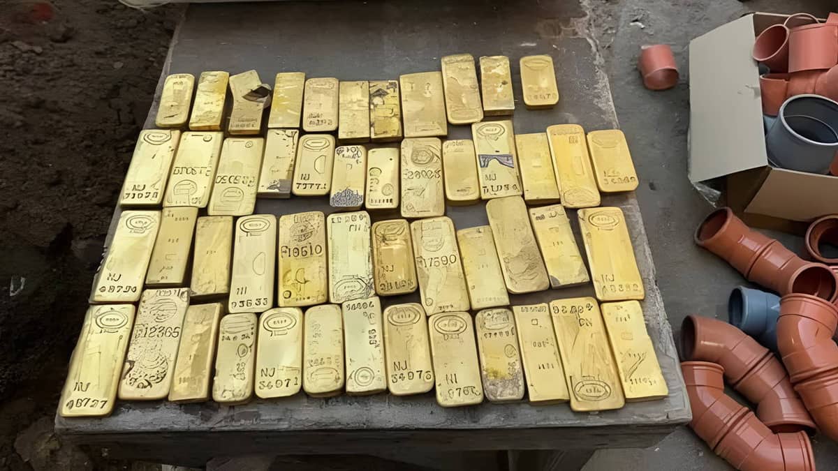 Tadilat yapılan duvardan servet döküldü: Yaklaşık 485 milyon TL değerinde Tadilat yapılan duvardan servet döküldü: Yaklaşık 485 milyon TL değerinde
