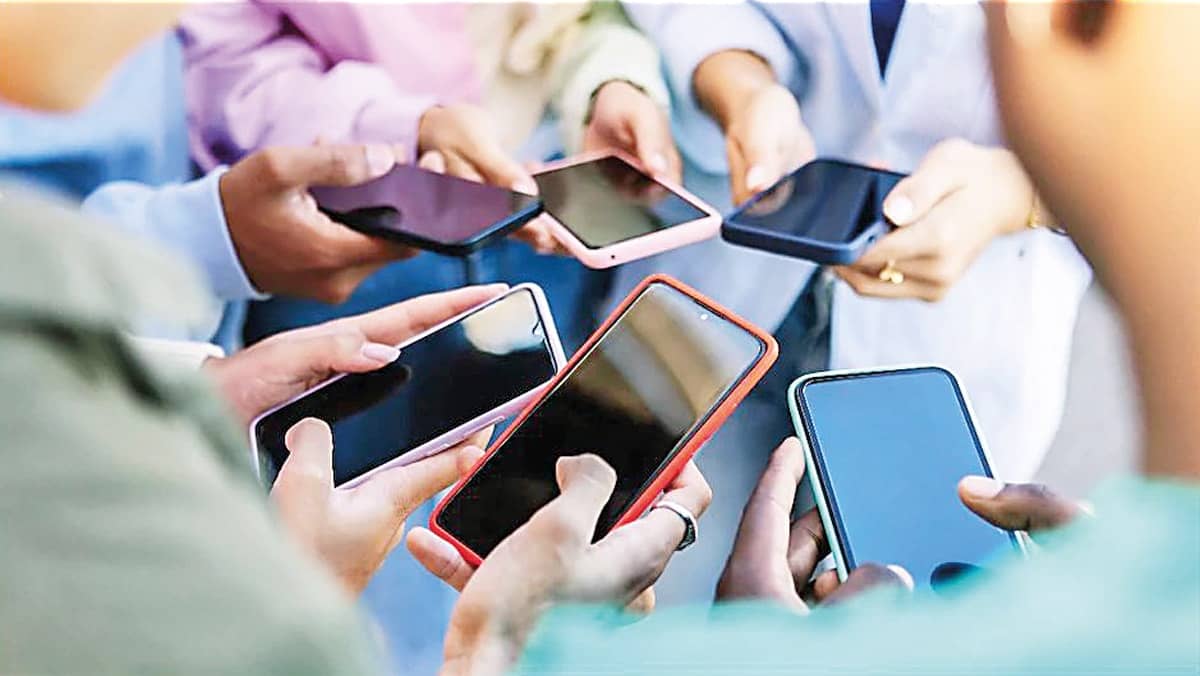 Ünlü 3 telefon markası aynı kararı aldı: O modeller artık üretilmeyecek Ünlü 3 telefon markası aynı kararı aldı: O modeller artık üretilmeyecek
