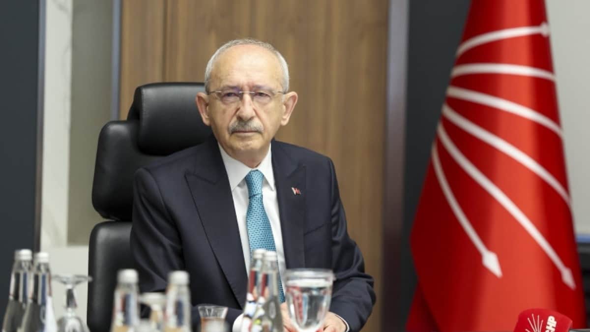 CHP'de itirafçı krizi: Kılıçdaroğlu şimdi ne yapacak? CHP'de itirafçı krizi: Kılıçdaroğlu şimdi ne yapacak?