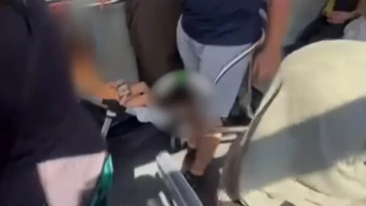 İzmir’de “Gavur İzmir” kavgası İzmir’de “Gavur İzmir” kavgası