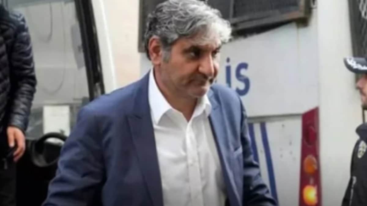O kadar rüşvet versem beni kim durdurabilir? O kadar rüşvet versem beni kim durdurabilir?