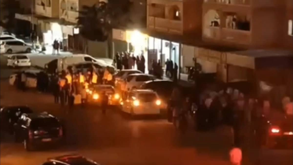 Trafik kazası bıçaklı kavgaya dönüştü: 3 yaralı Trafik kazası bıçaklı kavgaya dönüştü: 3 yaralı