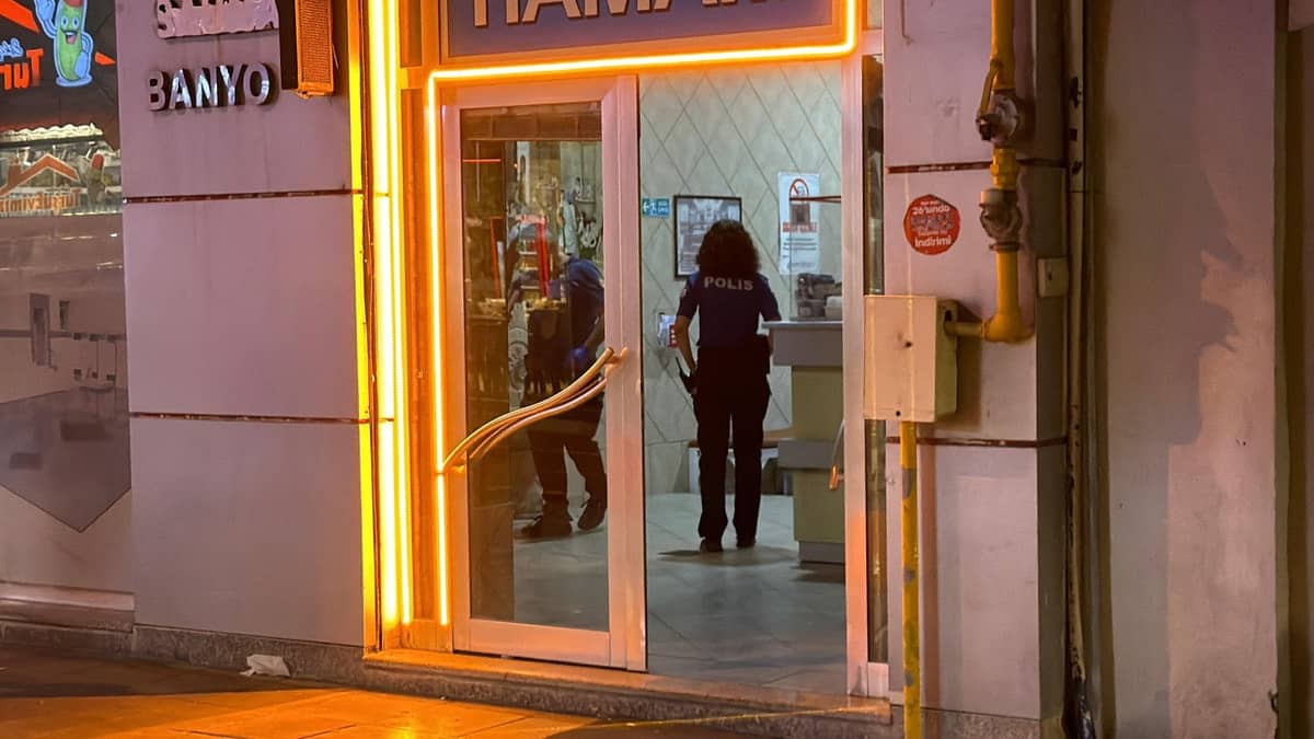 Hamama gitti, hayatından oldu Hamama gitti, hayatından oldu