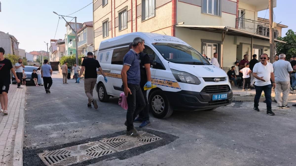 Bursa’da husumetliler arasında pompalı tüfekli kavga Bursa’da husumetliler arasında pompalı tüfekli kavga