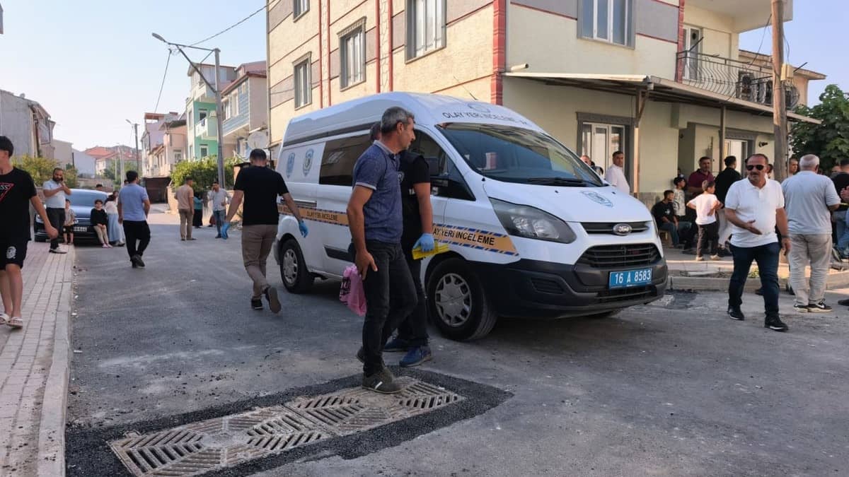 Bursa’da husumetliler arasında pompalı tüfekli kavga Bursa’da husumetliler arasında pompalı tüfekli kavga