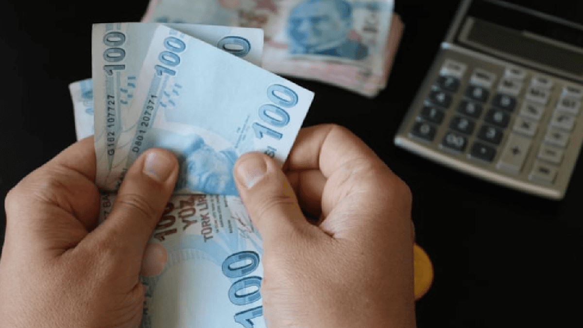 Maaşı bir gün bile geç yatan, bu ödemeyi almaya hak kazanıyor Maaşı bir gün bile geç yatan, bu ödemeyi almaya hak kazanıyor