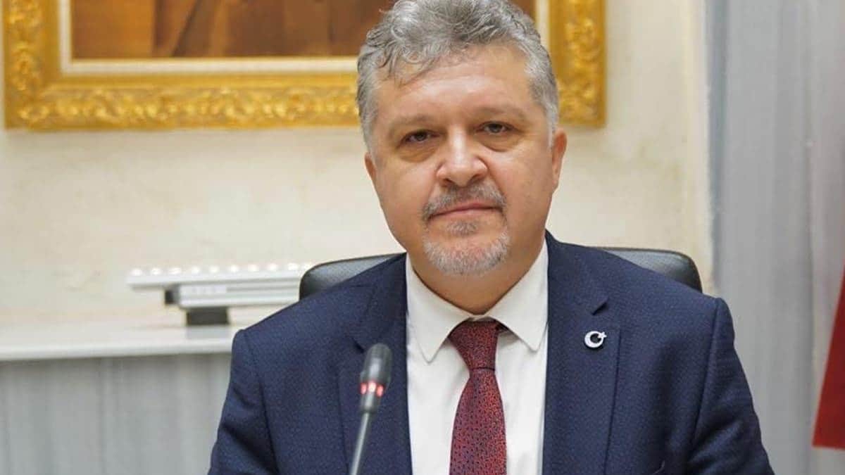 Bir CHP’li belediye başkanı daha istifa etti Bir CHP’li belediye başkanı daha istifa etti