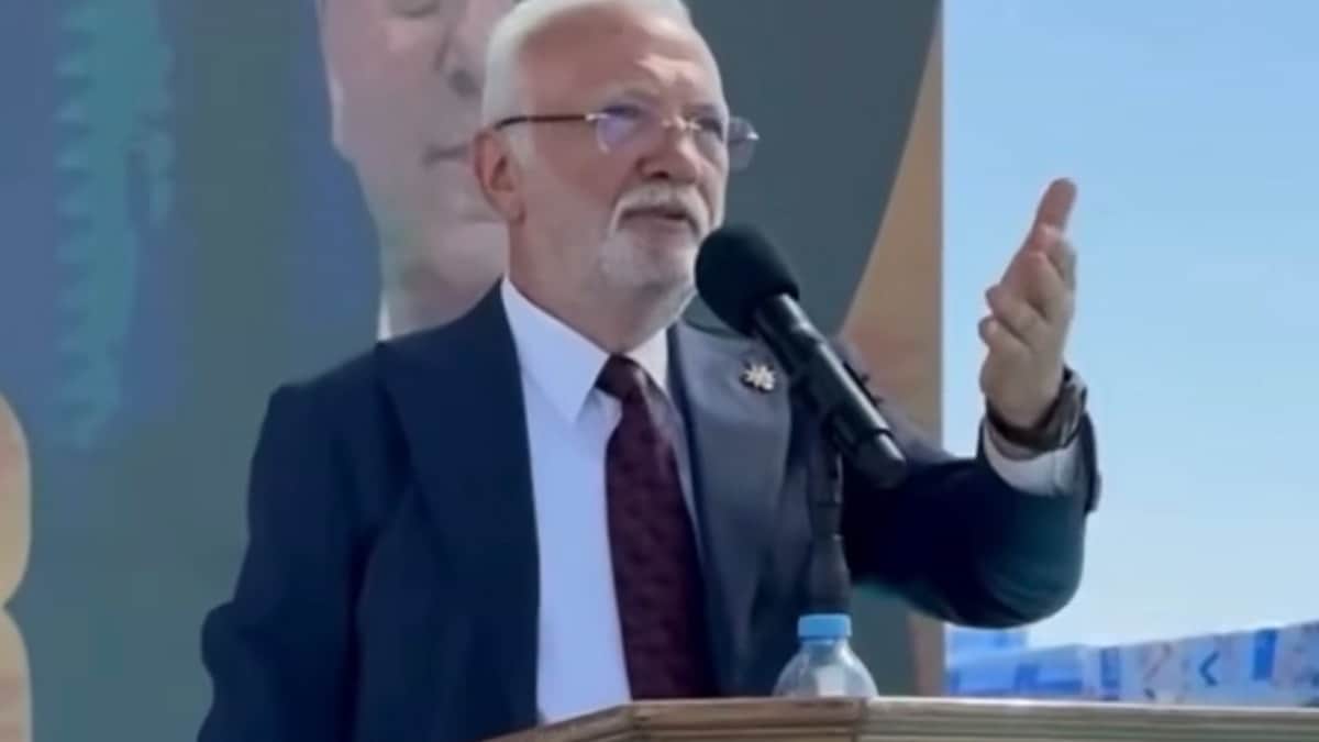 Elitaş’ın eli kriz çıkardı Elitaş’ın eli kriz çıkardı