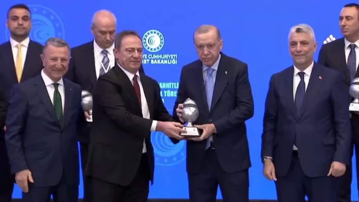 Müteahhit Çebi dürüstçe anlattı Müteahhit Çebi dürüstçe anlattı
