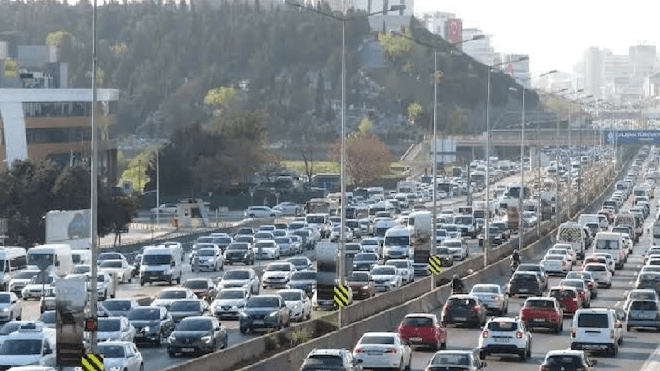 İstanbul’da bugün dikkat: 3 ilçede yollar trafiğe kapanıyor İstanbul’da bugün dikkat: 3 ilçede yollar trafiğe kapanıyor