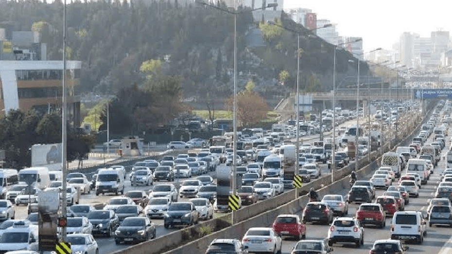 İstanbul’da bugün dikkat: 3 ilçede yollar trafiğe kapanıyor İstanbul’da bugün dikkat: 3 ilçede yollar trafiğe kapanıyor