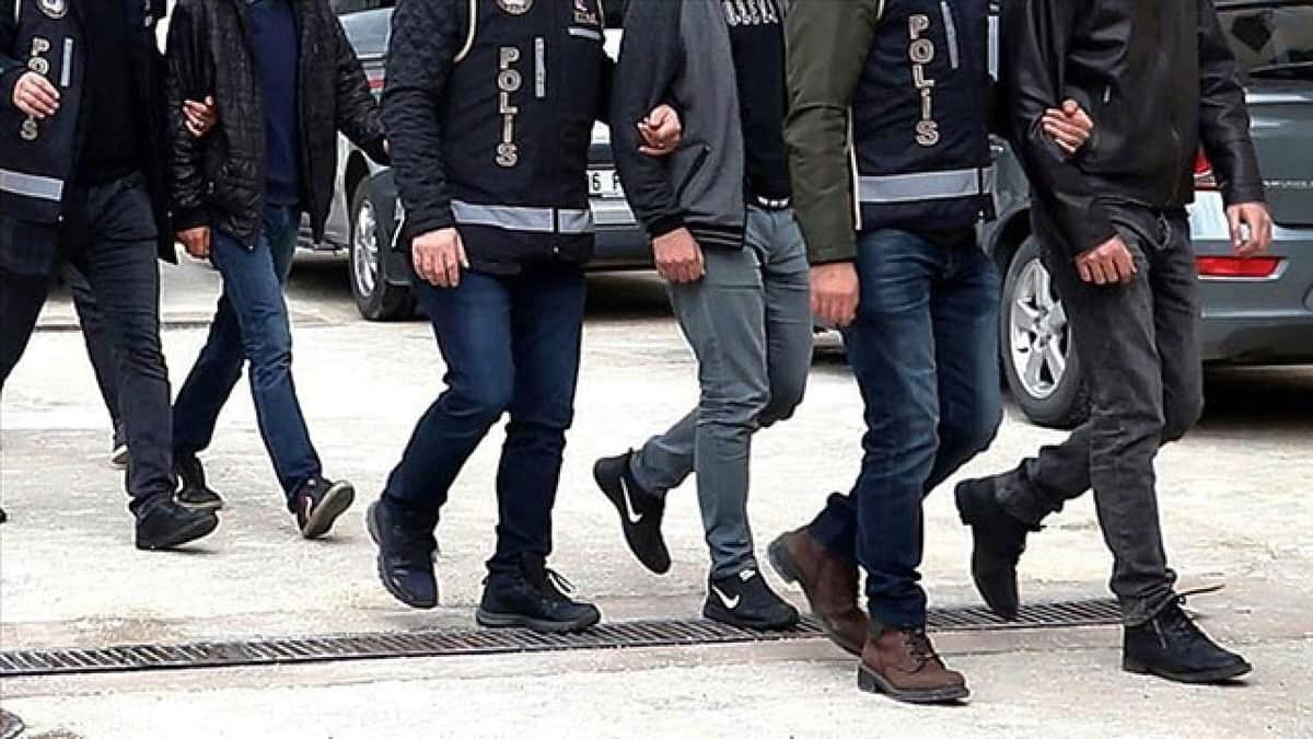 Niğde’de mide ve bağırsaklarında uyuşturucu bulunan 2 zanlı tutuklandı Niğde’de mide ve bağırsaklarında uyuşturucu bulunan 2 zanlı tutuklandı