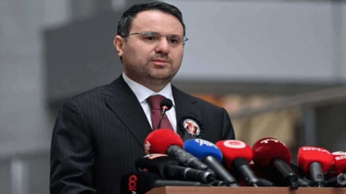 Bakan açıkladı: 3 cinayetin katili de aynı çıktı Bakan açıkladı: 3 cinayetin katili de aynı çıktı