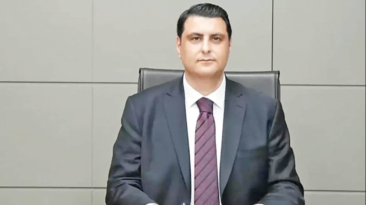 AKP’ye geçen belediye başkanına çifte suçlama AKP’ye geçen belediye başkanına çifte suçlama