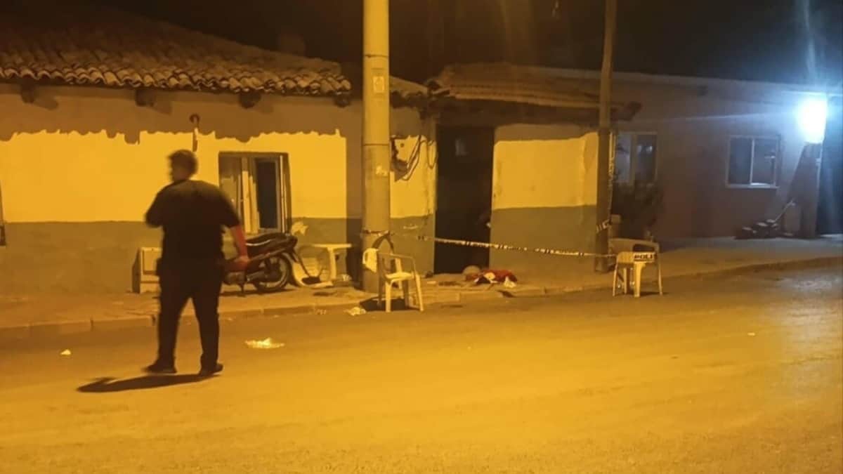 Tartıştığı eşi ve kızını bıçakladı Tartıştığı eşi ve kızını bıçakladı