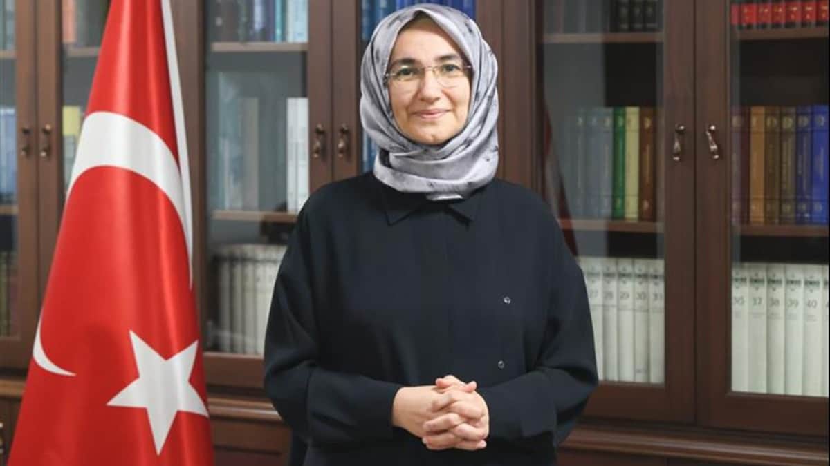 Atatürk’ü seven yollandı portresini asmayan kaldı Atatürk’ü seven yollandı portresini asmayan kaldı