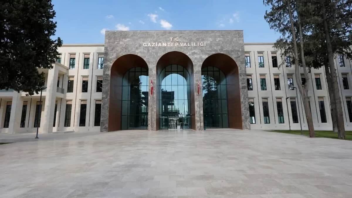 Yoksulluk canından bezdirdi: 3 çocuk babası valiliğe ötenazi dilekçesi verdi Yoksulluk canından bezdirdi: 3 çocuk babası valiliğe ötenazi dilekçesi verdi