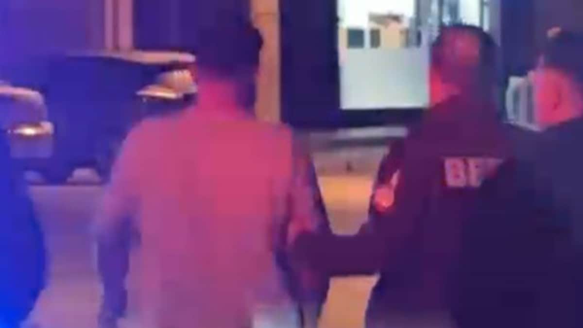 Kaçısın faturası ağır oldu: Polisin ‘dur’ ihtarına uymadı, bir polisi yaraladı Kaçısın faturası ağır oldu: Polisin ‘dur’ ihtarına uymadı, bir polisi yaraladı