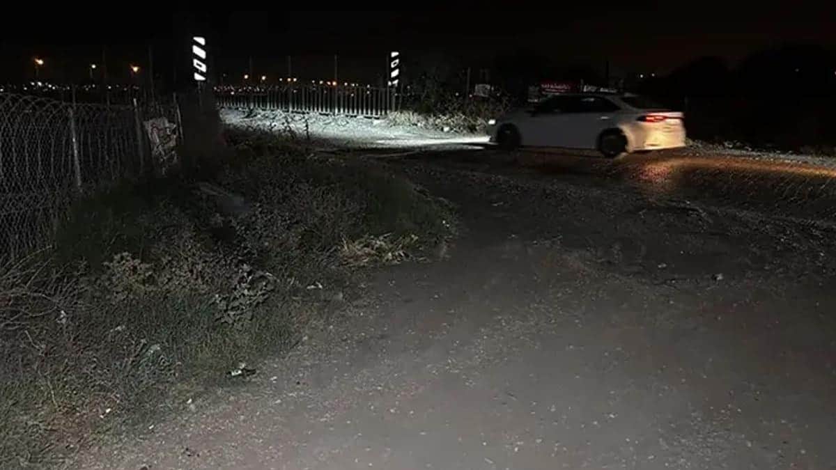 Adana'da otoyol kenarında erkek cesedi bulundu Adana'da otoyol kenarında erkek cesedi bulundu