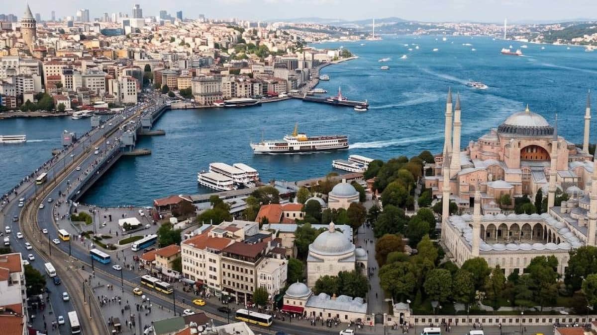 İstanbul'un en iyi ve en kötü mahalleleri açıklandı: Ev alacaklar ve kiracılar bu listeye bakıyor İstanbul'un en iyi ve en kötü mahalleleri açıklandı: Ev alacaklar ve kiracılar bu listeye bakıyor