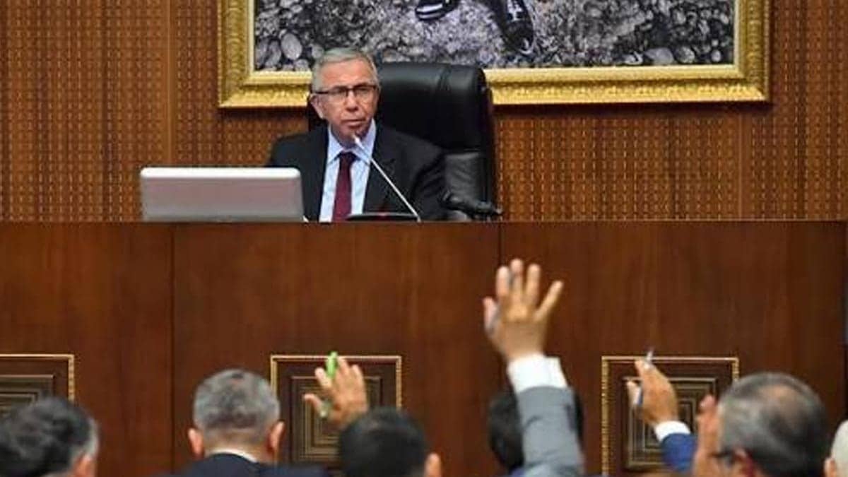 AKP'nin yoğun çalışmasına rağmen sonuç değişmedi: ABB Meclisi'nde yeni vekil belli oldu AKP'nin yoğun çalışmasına rağmen sonuç değişmedi: ABB Meclisi'nde yeni vekil belli oldu