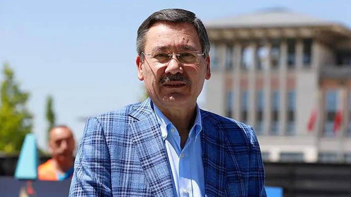 İsmail Saymaz açık açık sordu, Melih Gökçek yanıtladı: AKP Gökçek'i gözden çıkardı mı? İsmail Saymaz açık açık sordu, Melih Gökçek yanıtladı: AKP Gökçek'i gözden çıkardı mı?
