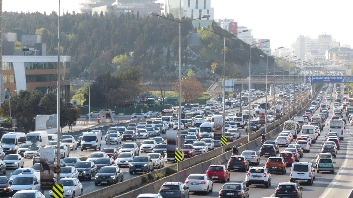 İstanbul'da trafik durma noktasına geldi! 8 Eylül 2026 İstanbul'da trafik durma noktasına geldi! 8 Eylül 2026