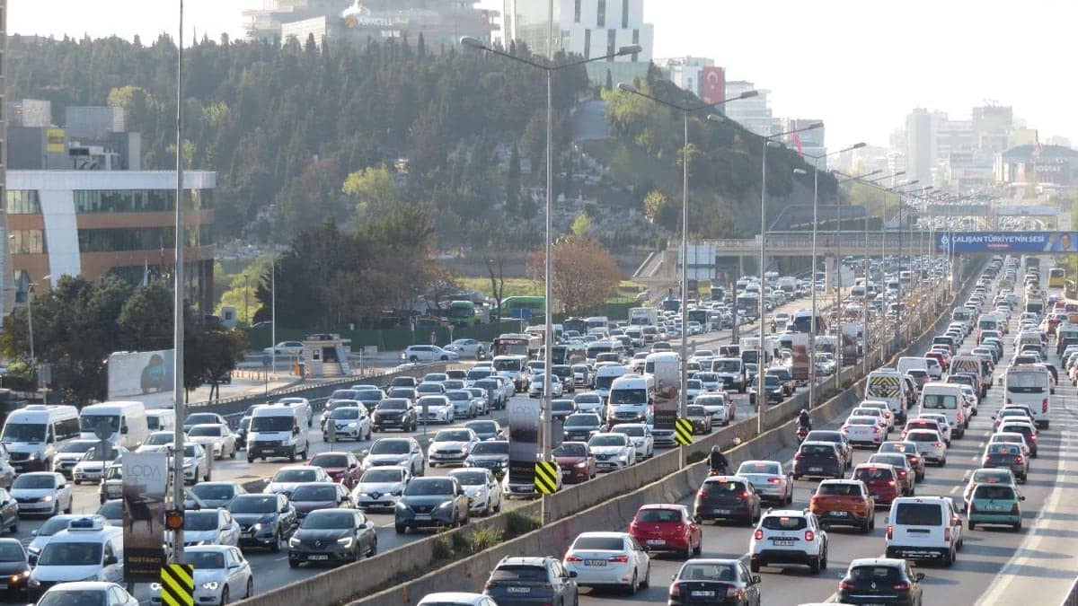 İstanbul'da trafik durma noktasına geldi! 8 Eylül 2026 İstanbul'da trafik durma noktasına geldi! 8 Eylül 2026
