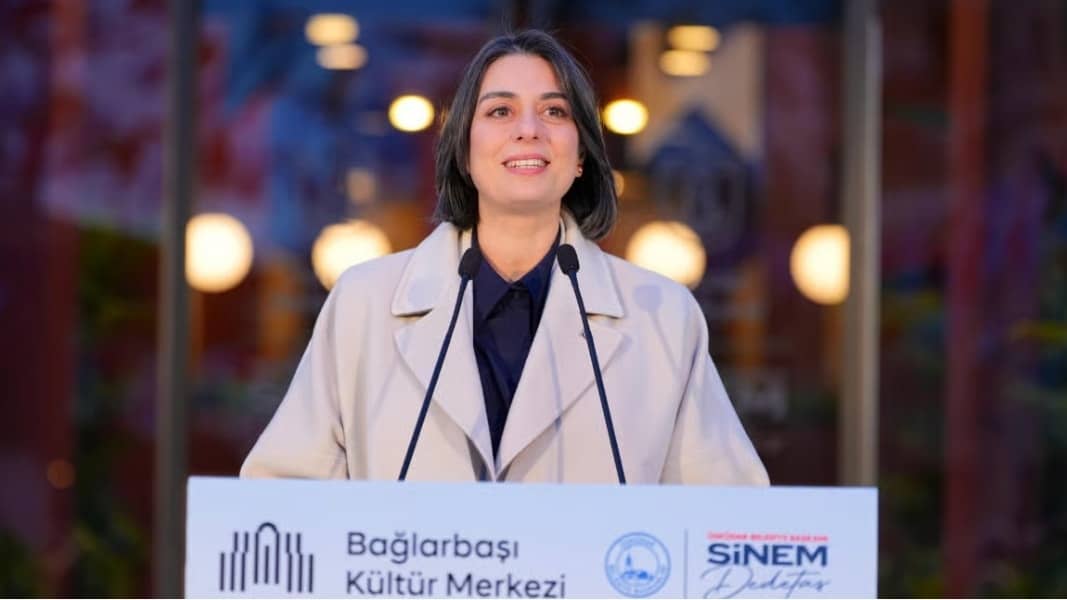 Sinem Dedetaş'tan Üsküdar'daki seçim öncesi mektup Sinem Dedetaş'tan Üsküdar'daki seçim öncesi mektup